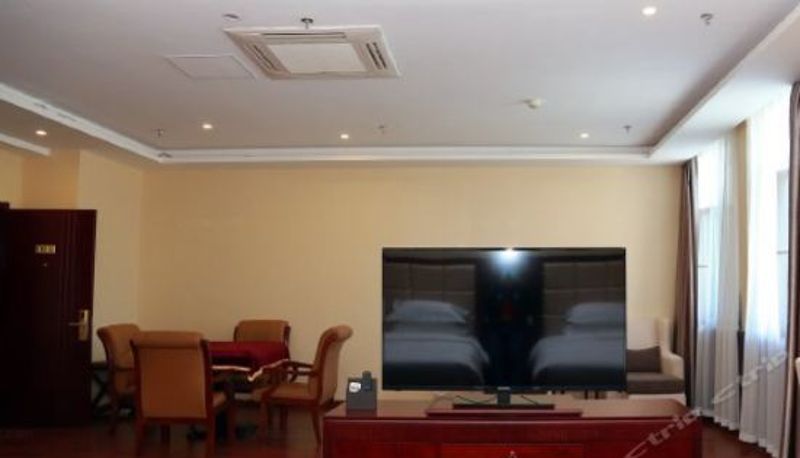 Pokój typu business - Lisi Erdun Hotel