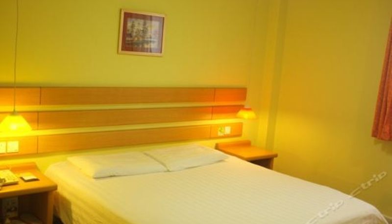Business-Zimmer - Home Inn (Shaoguan Jiefang Road Pedestrian Street)