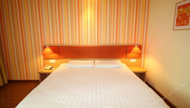 Business-Zimmer - Home Inn (Yantai Fuhai Road Zhenhua)