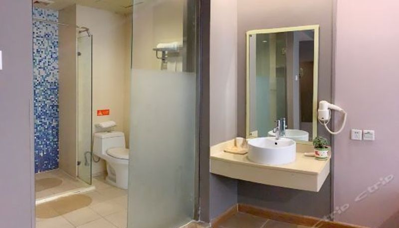 Business-kamer - Home Inn (Chongqing Shapingba high iron station stone Nianpan shop)