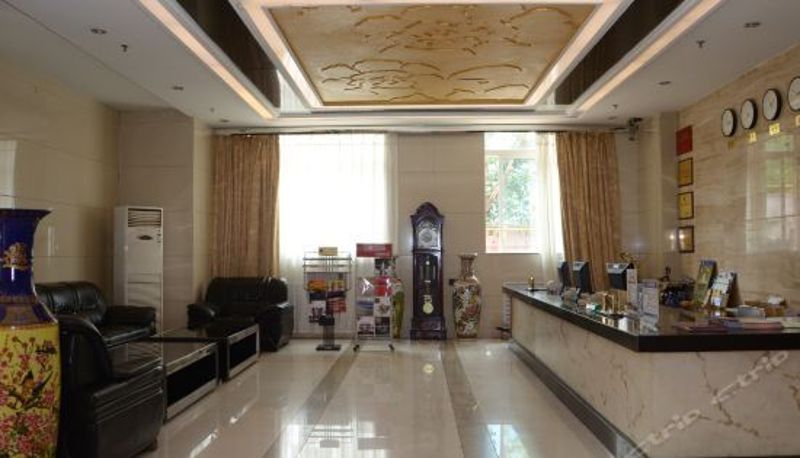 Reception - Lycopper Hotel