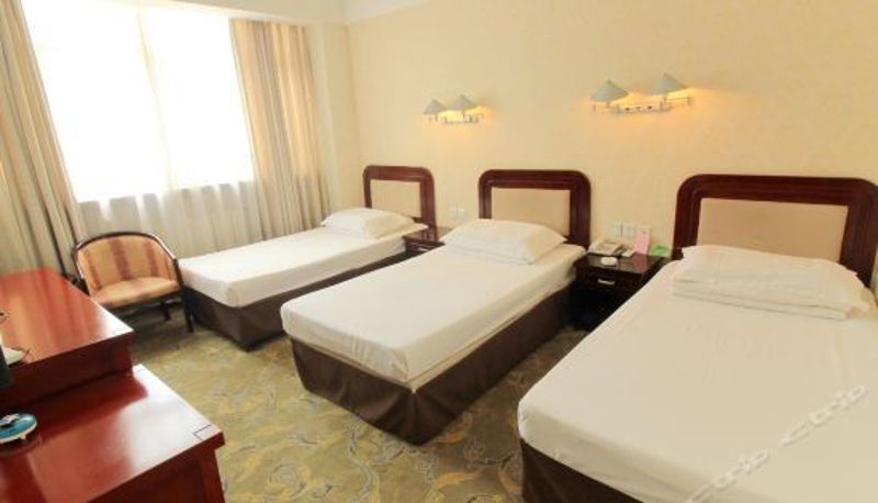Dreibettzimmer - Nandu Hotel