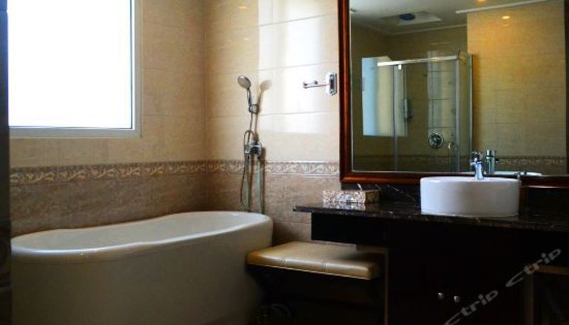 Suite - Weisheng International Hostel