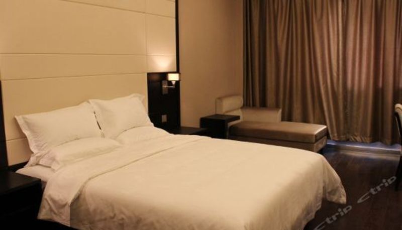 Camera business - Shenghuopai Hotel Dandong Yalvjiang Duanqiao