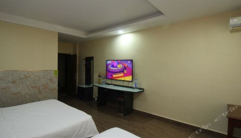 Dreibettzimmer - Xiongfeng Fashion Hotel