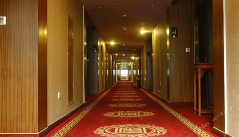 Rezeption - Bayi Hotel
