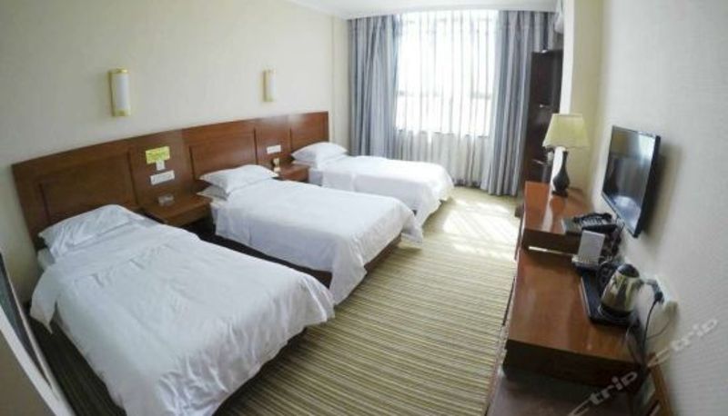 Pokój trzyosobowy - Yuesheng Hotel