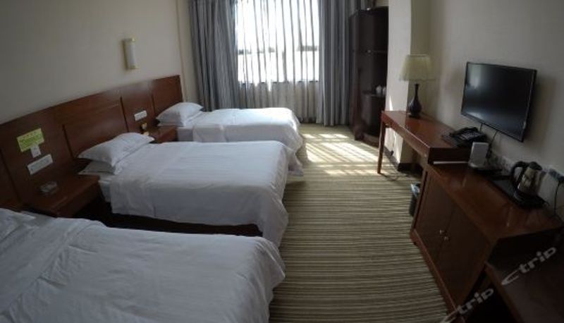 Pokój trzyosobowy - Yuesheng Hotel