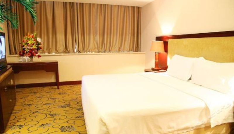 Business room - Crystal Island Hotel