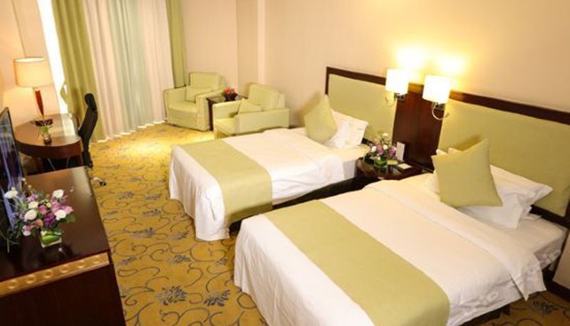 Business room - Crystal Island Hotel
