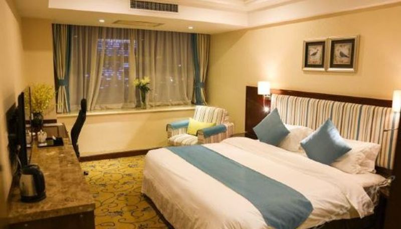 Business room - Crystal Island Hotel