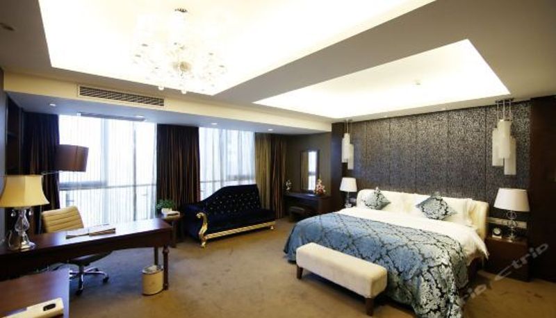 Pokój typu business - New Beacon Luguang International Hotel (Wuhan Optics Valley Plaza)