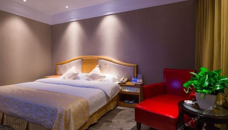 Business room - Golden Gulf Hotel