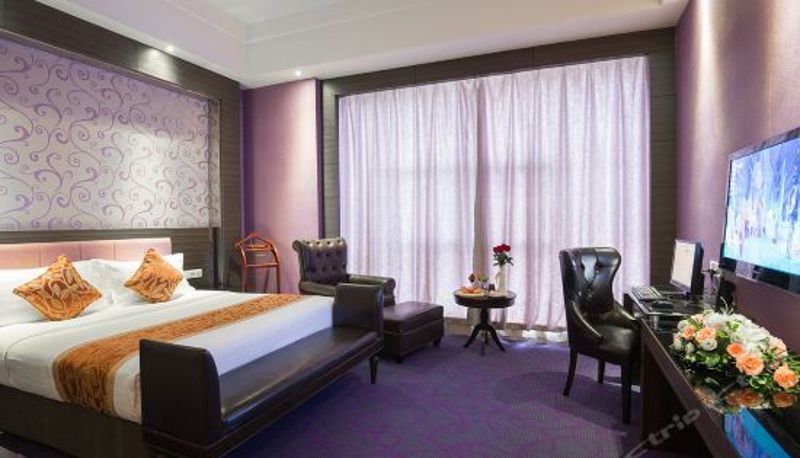 Business room - New Beacon Jinyinhu International Hotel (Wuhan Jinyinhu Metro Station)