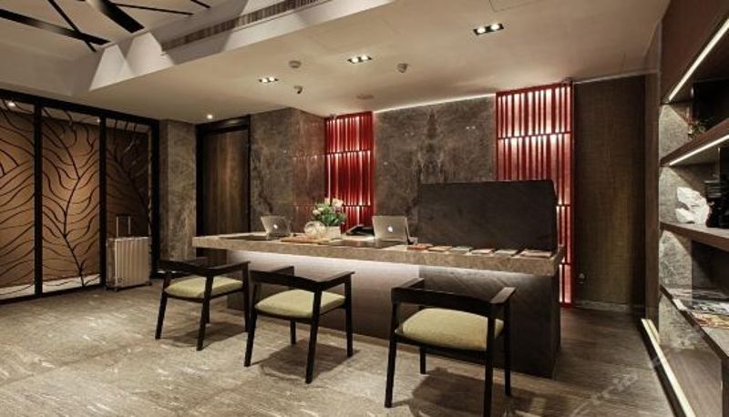 Recepción - City Place Hotel