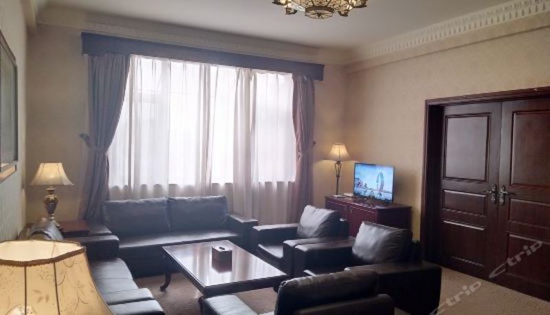 Suite - James Joyce Coffetel (Tianjin Xiaobailou Diyi Restaurant)