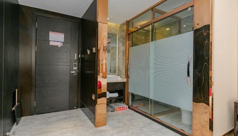 Camera business - Qiankun Hotel