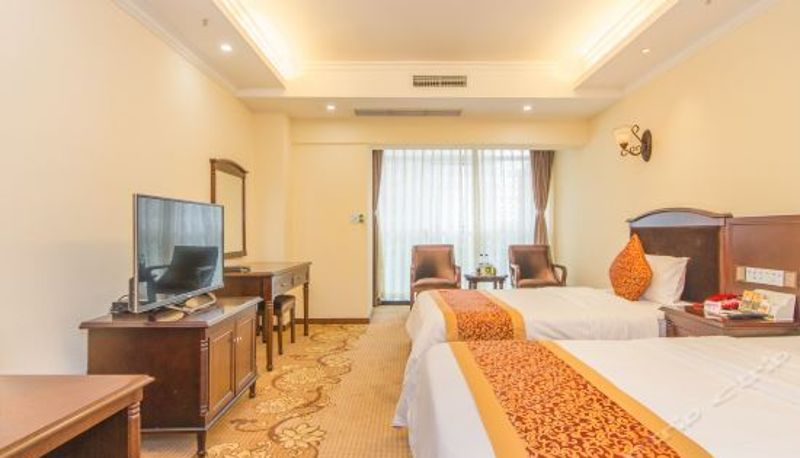 Camera business - West Holiday Hotel (Leshan High-speed Railway Station)
