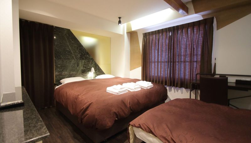 Tripla - Oak Hotel Ikebukuro