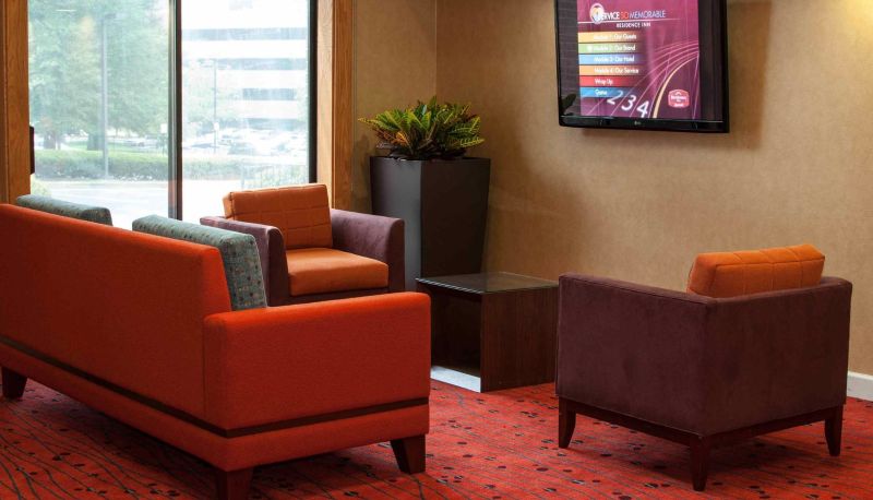 Salon - A Baymont by Wyndham Tysons Corner Suites