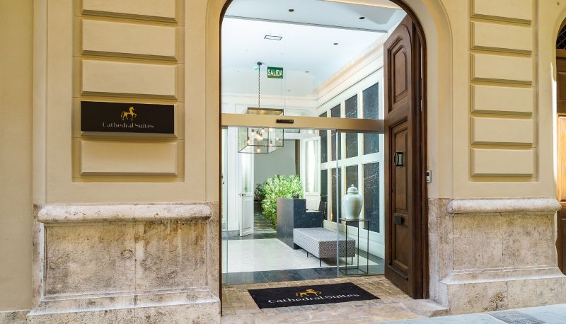 Area esterna dell'hotel - The Valentia Cabillers