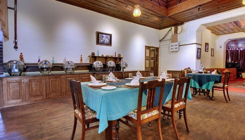 Sala prima colazione all'interno del ristorante - Nainital Hotel Chevron Fairhavens