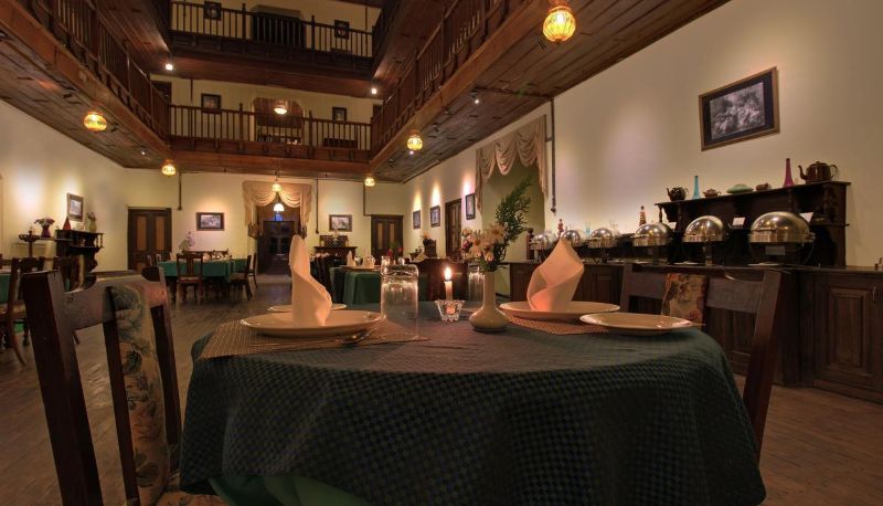 Frühstücksraum innerhalb des Restaurants - Nainital Hotel Chevron Fairhavens