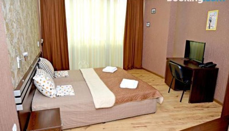 Info - Dream Hotel