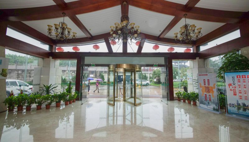Zona exterior del hotel - New Langqiao Garden Hotel (Lu Xun's hometown store of Shaoxing University of Arts and Sciences)