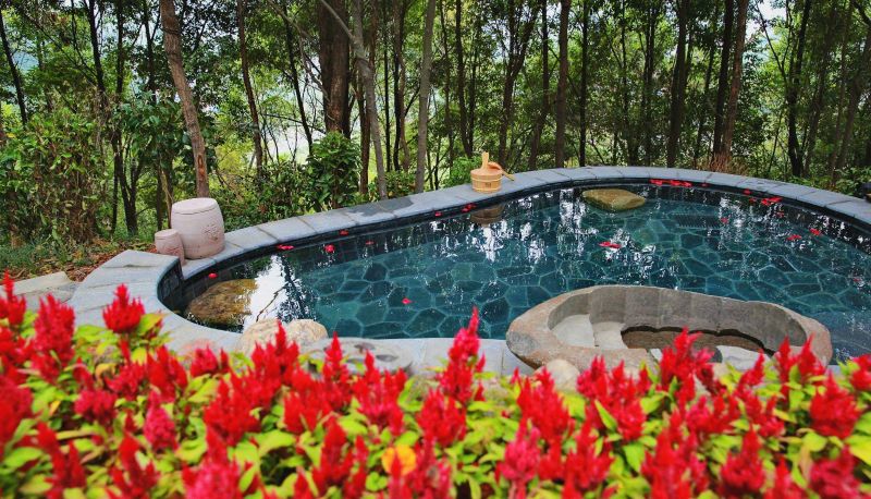 Hotel outdoor area - Zhangjiajie Wanfu Hot Spring International Resort