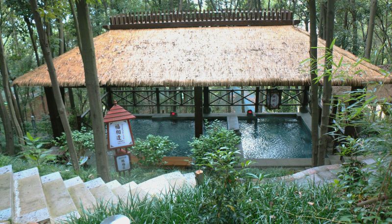 Hotel outdoor area - Zhangjiajie Wanfu Hot Spring International Resort