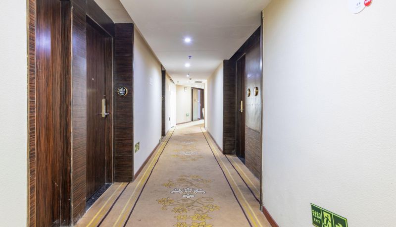 Area esterna dell'hotel - Fenglin Hotel (Huidong Overseas Chinese Town Store)