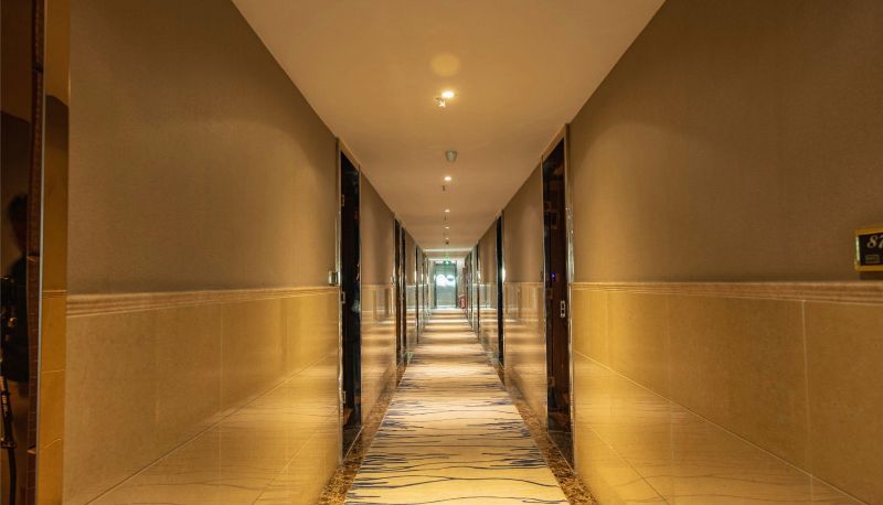 Area esterna dell'hotel - Baili Yiju Hotel (Mucun Yici Station Store)