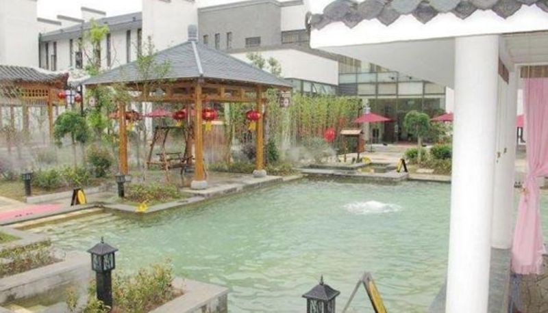 Zona exterior del hotel - Chaohu Shenye Bantang Yuquan Villa