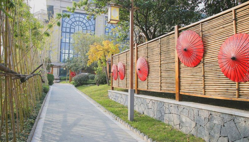 Area esterna dell'hotel - Zhengzhou Yinji Huangdi Palace Royal Hot Spring Resort Hotel (Animal Kingdom Store)