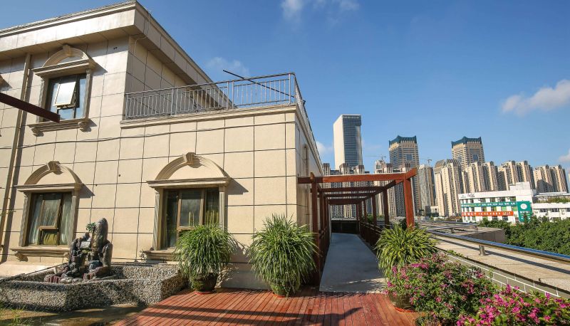 Info - Xinghu Peninsula Hotel (Haikou Sun Moon Plaza duty-free shop)