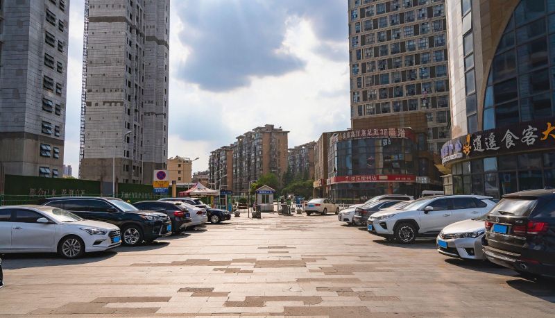 Info - Light stay · Wuxi Yuehao Boutique Hotel (Liutan Subway Station Store)