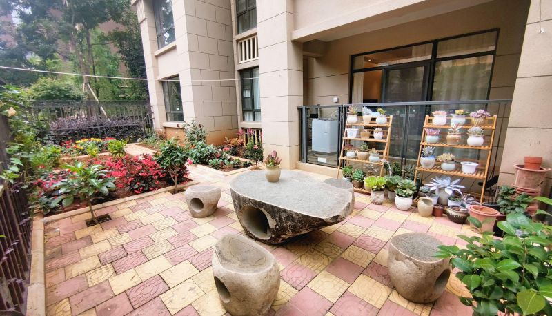 Area esterna dell'hotel - Kunming Colorful Yunnan Sweden Resort Apartment (Ancient Yunnan City Store)