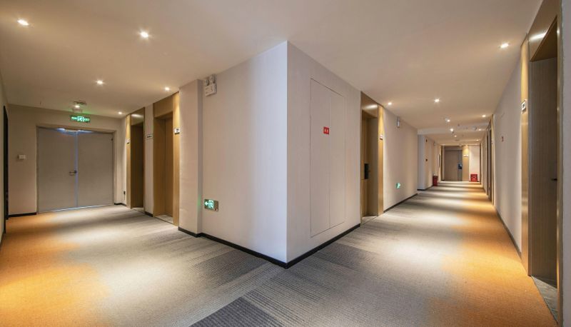 Buitenruimte van het hotel - Hello Hotel (Macheng North Station Trade Logistics City Store)