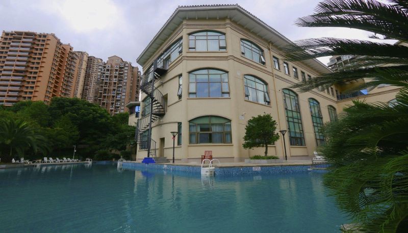 Zona exterior del hotel - Guizhou International Ronghe Hotel (Guiyang Flower Orchard White House Branch)