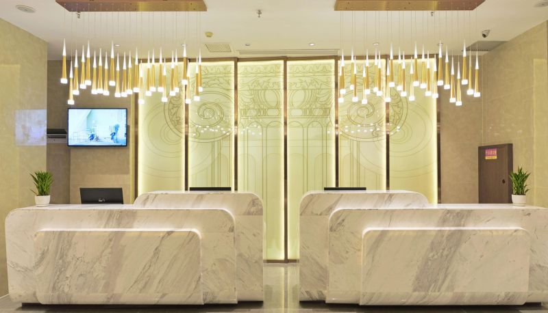 Zewnętrzna część hotelu - Yaster Hotel (Bama Bus Terminal)