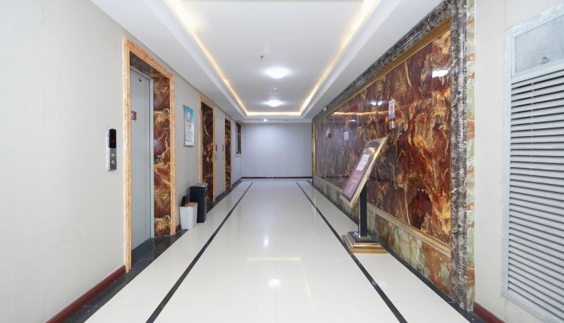 Buitenruimte van het hotel - Benshang Youpin Hotel (Xi'an North Railway Station)