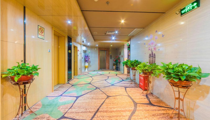 Zewnętrzna część hotelu - MIST · Huadu Art Hotel (Shishi Shimao Mall Store)