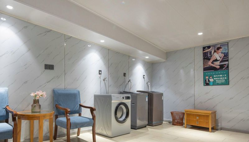 Hotel Außenbreich - Liyang) Baiyulan Business Hotel (Suning Plaza West Street Branch