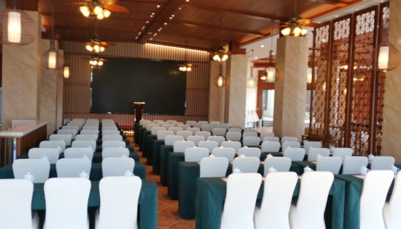 Buitenruimte van het hotel - five islands and one village in East Lake Huameida Hotel