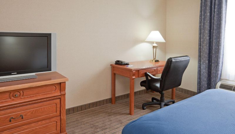 Zimmer - Spark by Hilton Guelph