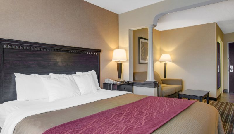 Room - Spark by Hilton Woburn Boston