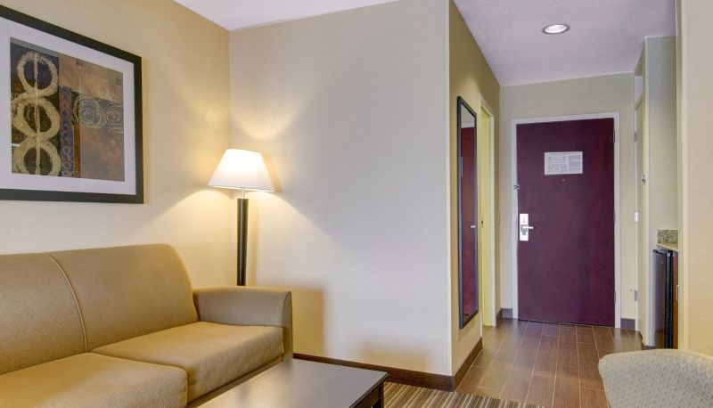Room - Spark by Hilton Woburn Boston