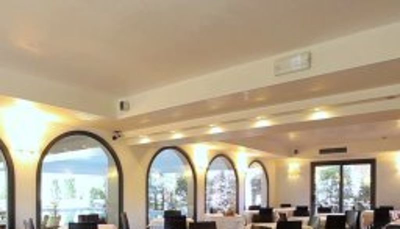 Ontbijtzaal in het restaurant - Admiral Villa Erme