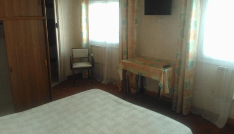 Standard room - Hotel Aunis-Saintonge